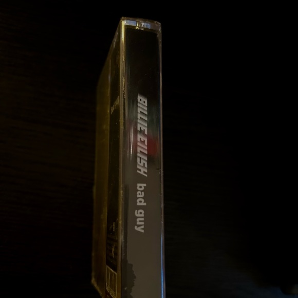 Billie Eilish autographed cassette tape , certified authentic, bad guy album - Picture 3 of 5